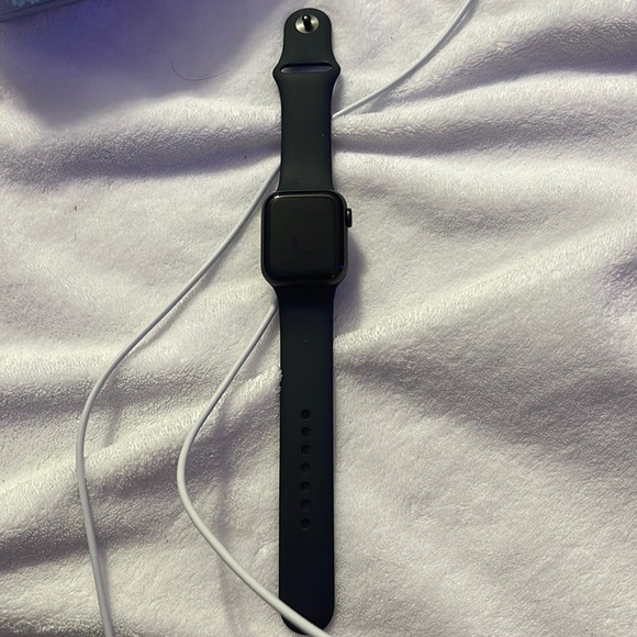 This is a 40mm apple watch series 6 and is been worn for twice. - Picture 1 of 4